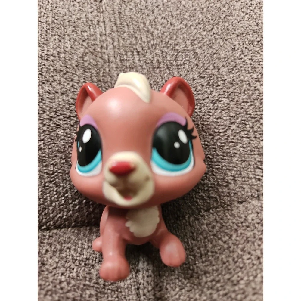 Littlest Pet Shop LPS #2107 Red Squirrel Brown Purple Eyes Nutty Tail Authentic